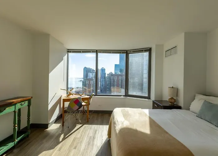 Ultimate 3br Luxury Near Navy Pier With Gym & Pool By Envitae *