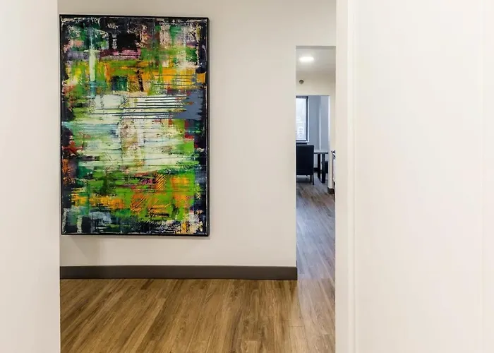 Apartment Ultimate 3br Luxury Near Navy Pier With Gym & Pool By Envitae Chicago