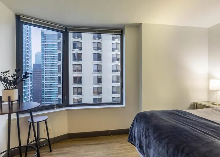 Ultimate 3br Luxury Near Navy Pier With Gym & Pool By Envitae *