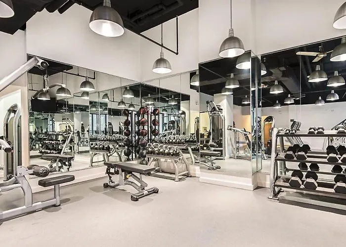 Apartment Ultimate 3br Luxury Near Navy Pier With Gym & Pool By Envitae Chicago