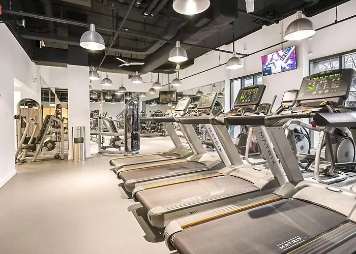 Ultimate 3br Luxury Near Navy Pier With Gym & Pool By Envitae Apartment Chicago