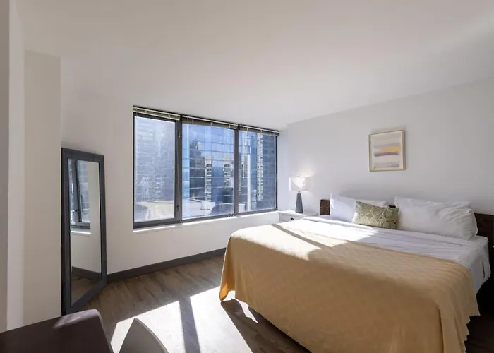 Apartment Ultimate 3br Luxury Near Navy Pier With Gym & Pool By Envitae *