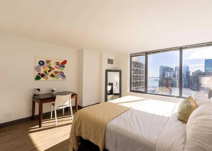 Ultimate 3br Luxury Near Navy Pier With Gym & Pool By Envitae * Chicago