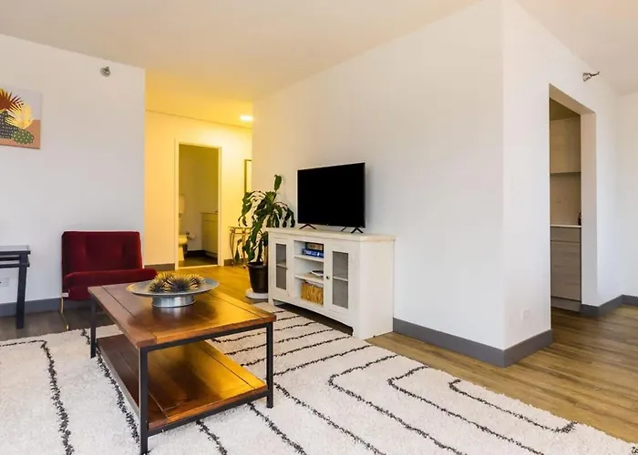 Ultimate 3br Luxury Near Navy Pier With Gym & Pool By Envitae * Chicago