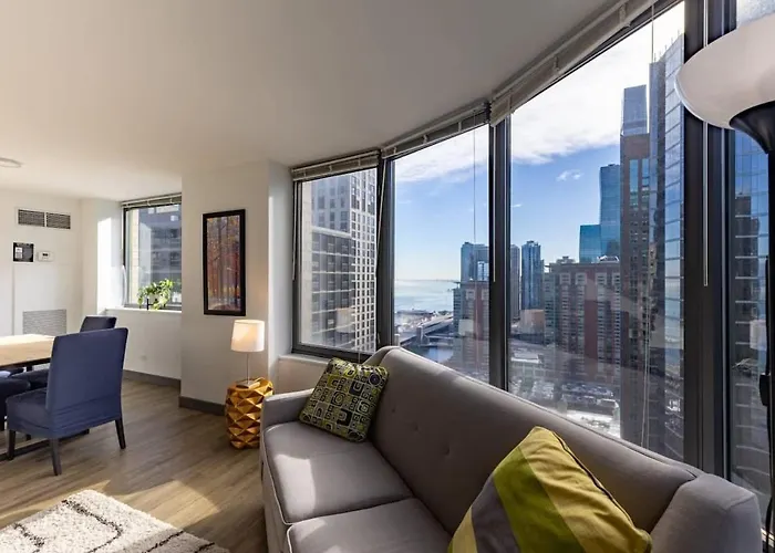 Apartment Ultimate 3br Luxury Near Navy Pier With Gym & Pool By Envitae